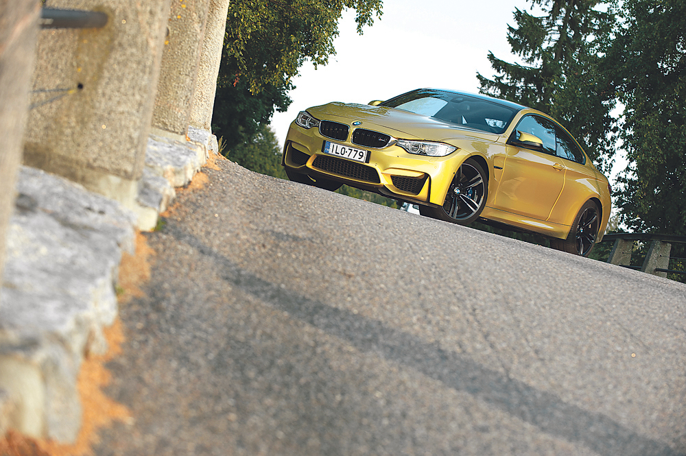 Kaasujalka.fi koeajo ja arvio: BMW M4