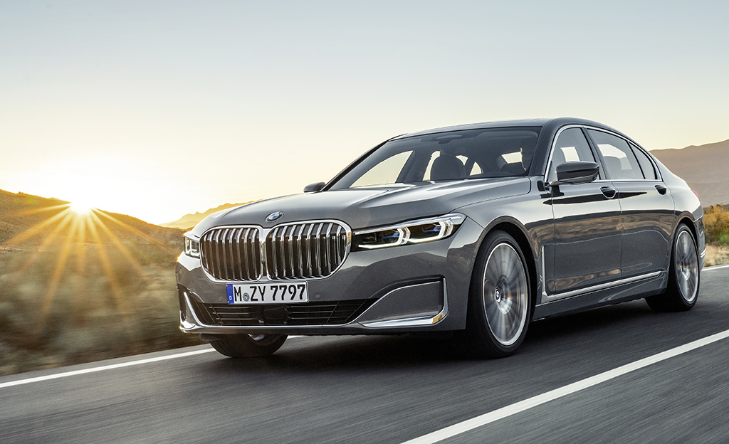 BMW uudisti 7-sarjan – hillittömän kokoinen maski jakaa mielipiteet