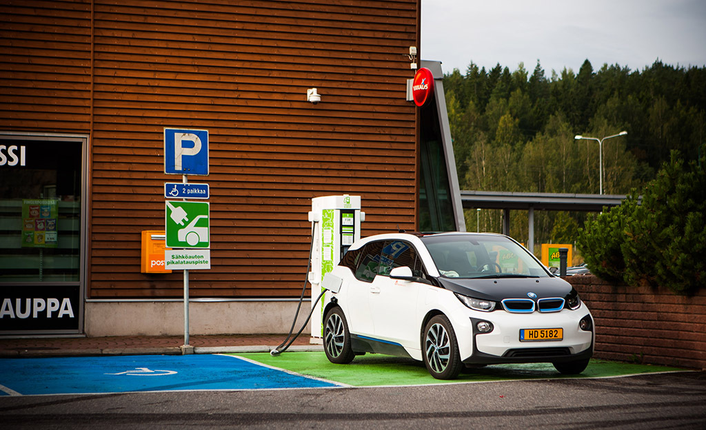 Koeajossa BMW i3, 33kW REx