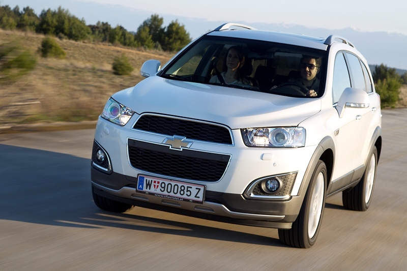 Autoesittely Chevrolet Captiva 2013
