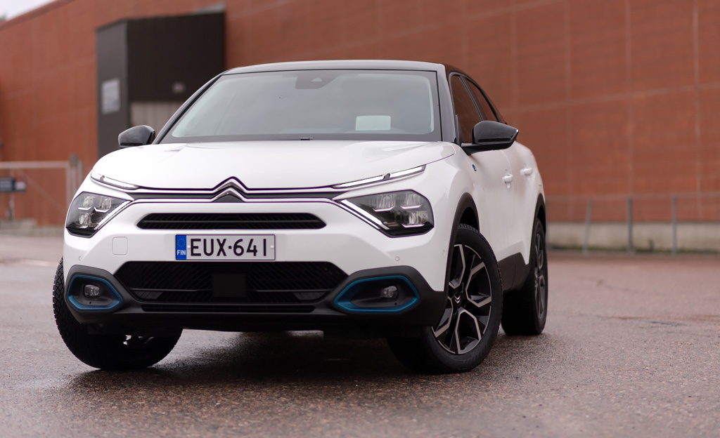 Koeajo: Citroën e-C4 – Parasta samettinen alusta