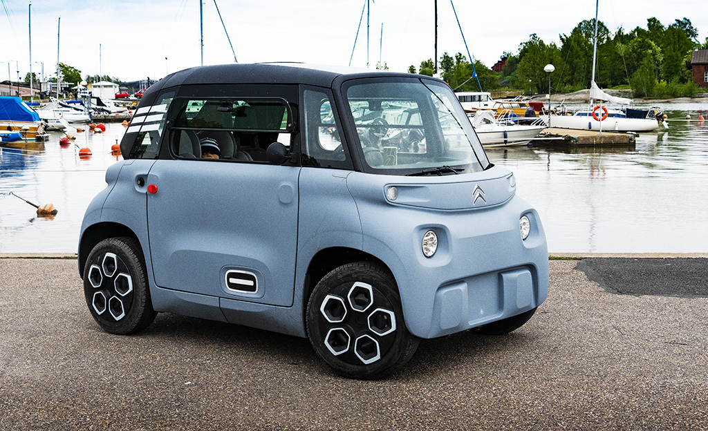 Pieni ja karsittu – koeajoimme täyssähköisen Citroën Amin, joka maksaa kotimaassaan vain 6000 euroa