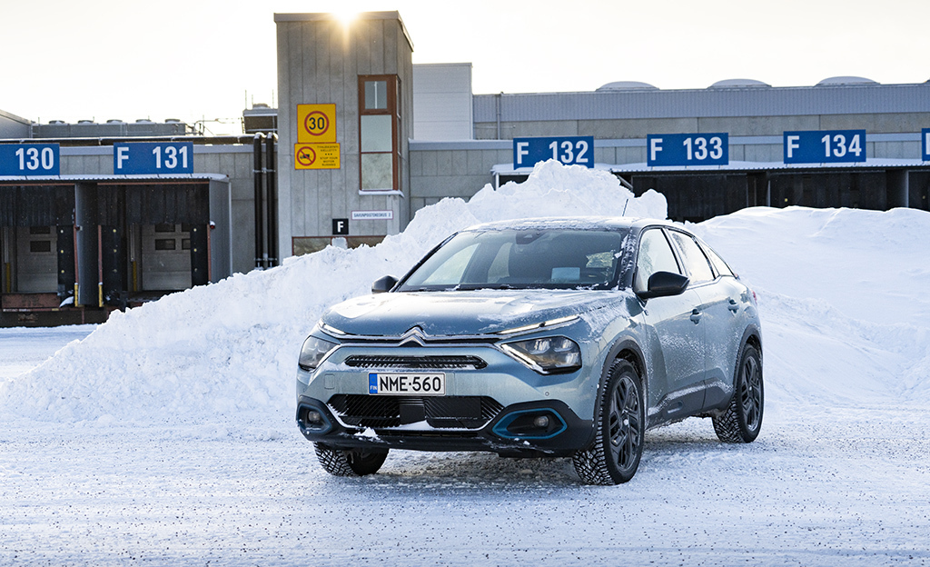 Koeajossa täyssähköinen Citroën ë-C4 – herättääkö hinta jo ostohalut?