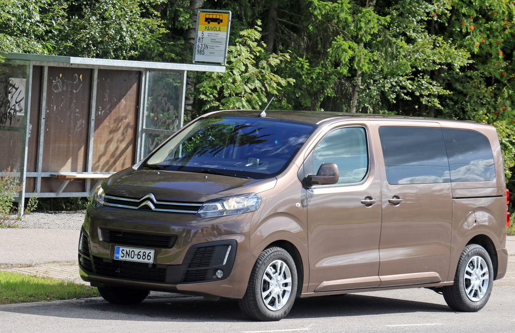 IL Koeajo: Citroën Space Tourer - konstailematon pikkubussi