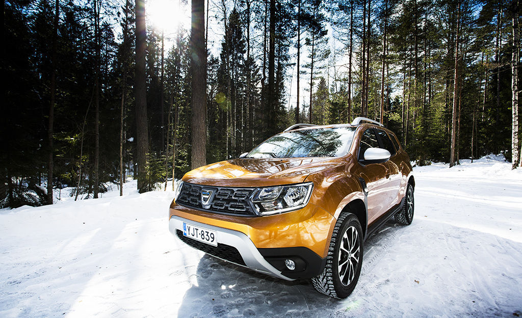 Uusi Dacia Duster koeajossa - huima loikka ylöspäin