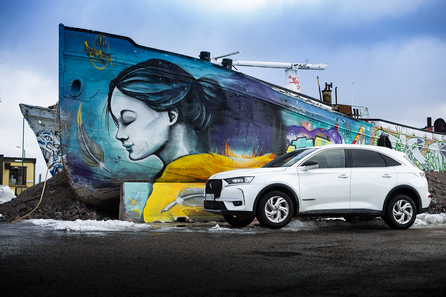 Presidentillistä kyytiä – koeajossa DS 7 Crossback PureTech 225 Grand Chic (vm. 2019)
