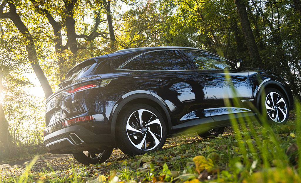 Kiinnostaako vaihtoehto saksalaisille? Koeajossa pistokehybridi DS 7 Crossback E-Tense 4X4