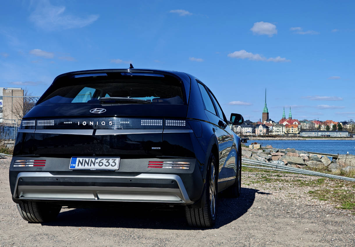 Napolilainen pizza Bodominjärven rannalla – Hyundai Ioniq 5 muuttuu liikkuvaksi voimalaitokseksi