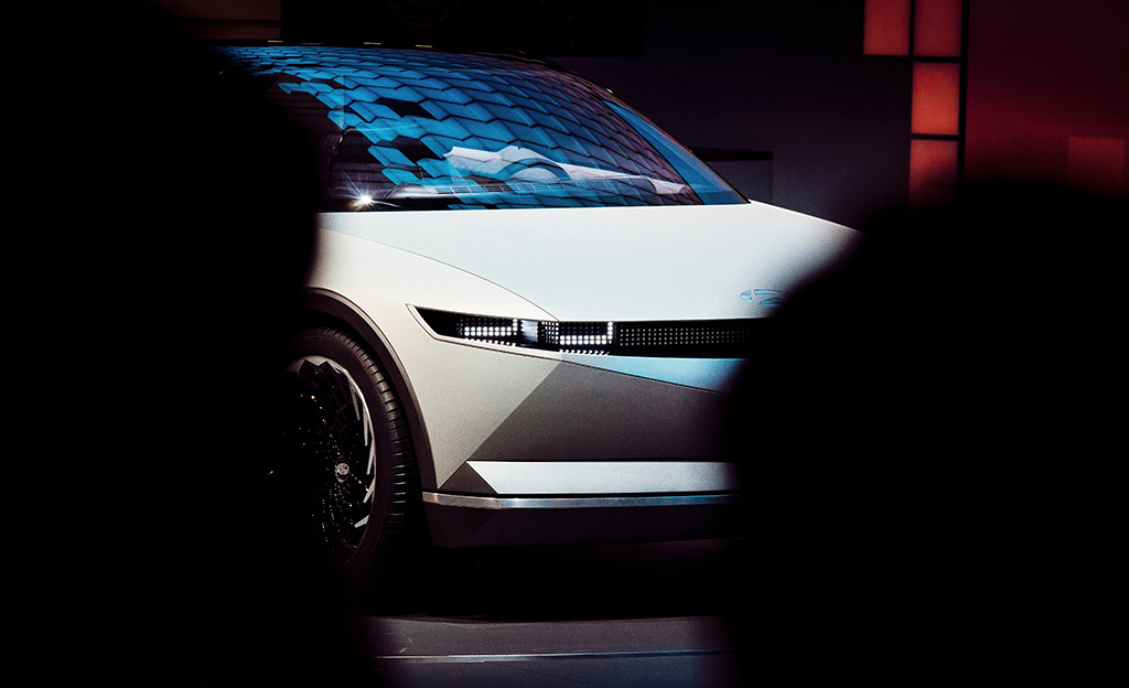 Näkökulma: Nähtiinkö kohutusta Apple-autosta maistiaisia jo 2019? Automarkkinat jaetaan nyt uusiksi