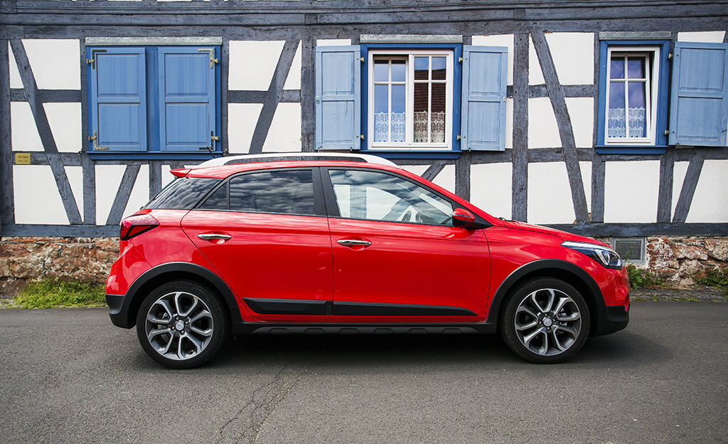 Koeajossa uusi Hyundai i20 - monta pientä parannusta