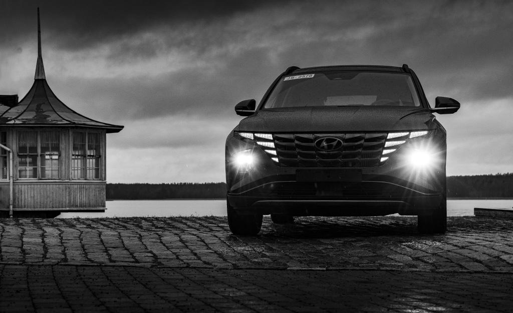 No nyt on näköä! Ensifiilistelyssä täysin uusi Hyundai Tucson – hybridejä kolme erilaista