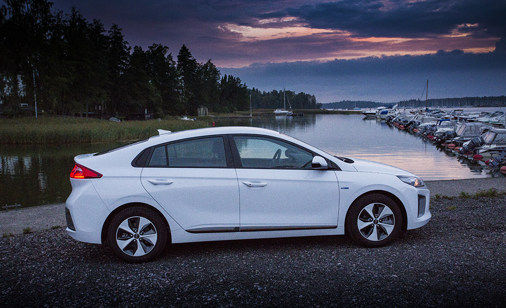 Onko edullinen hyvä? Koeajossa Hyundai Ioniq Electric -täyssähköauto