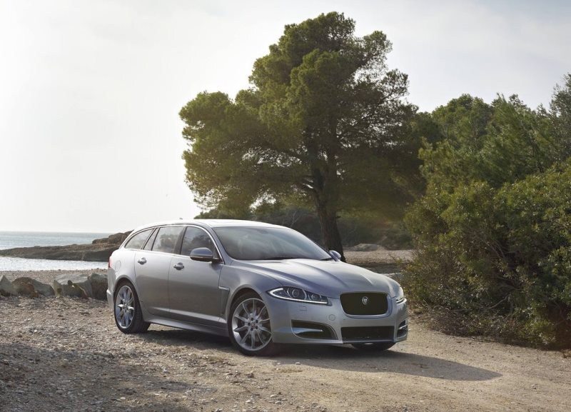 Autoesittely Jaguar XF Sportbrake 2013