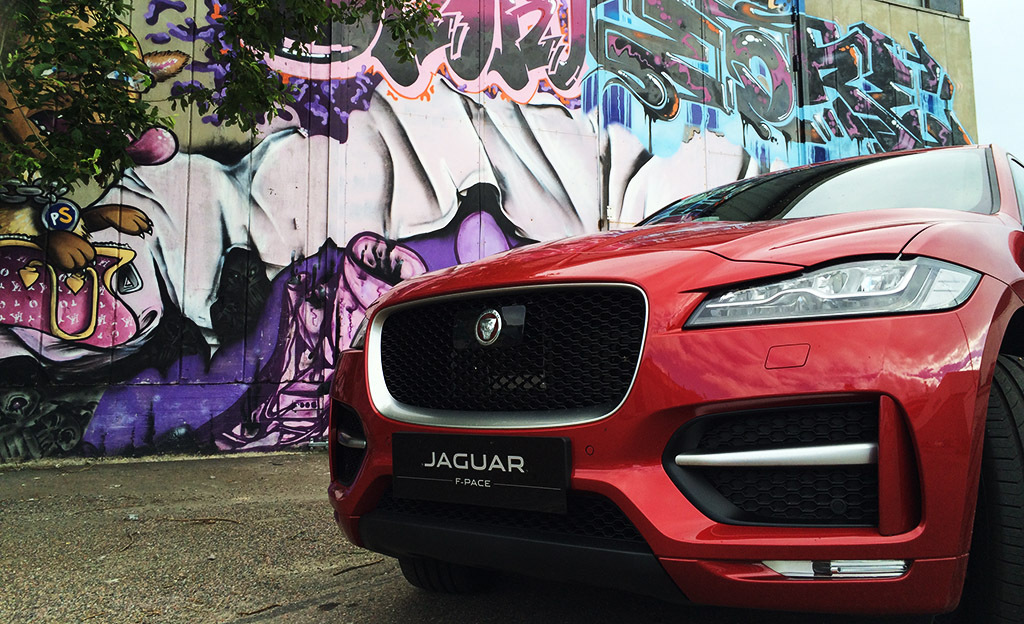 Koeajossa Jaguar F-Pace 3.0 AWD V6 autom. R-Sport