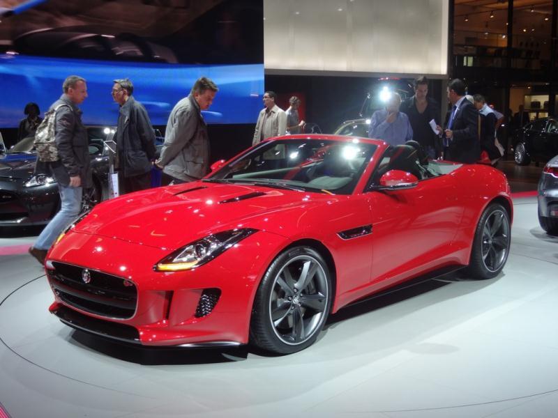 Pariisin autonäyttely 2012: Jaguar ja Land Rover