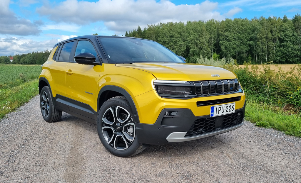 Koeajo: Jeep Avenger on hyvä sähköauto himoitussa luokassa