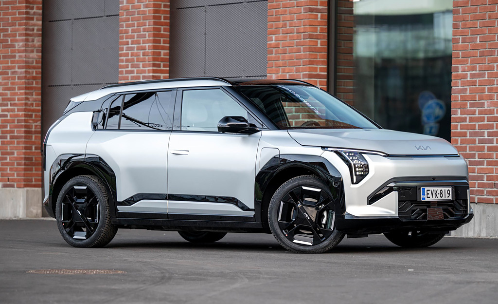 Koeajo: Kia EV3 – Pieni sähköinen perheauto
