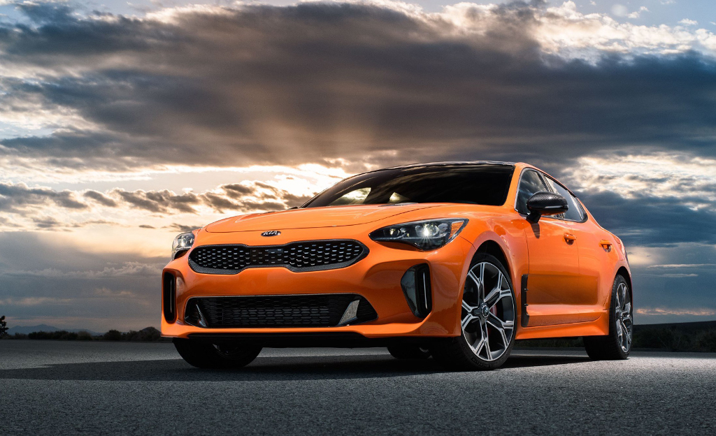 No nyt on kuuma Kia! Stinger GTS:stä löytyy ajotila driftaukselle
