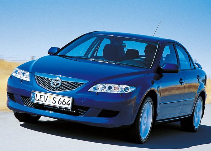 Autoesittely Mazda 6 2002-2007