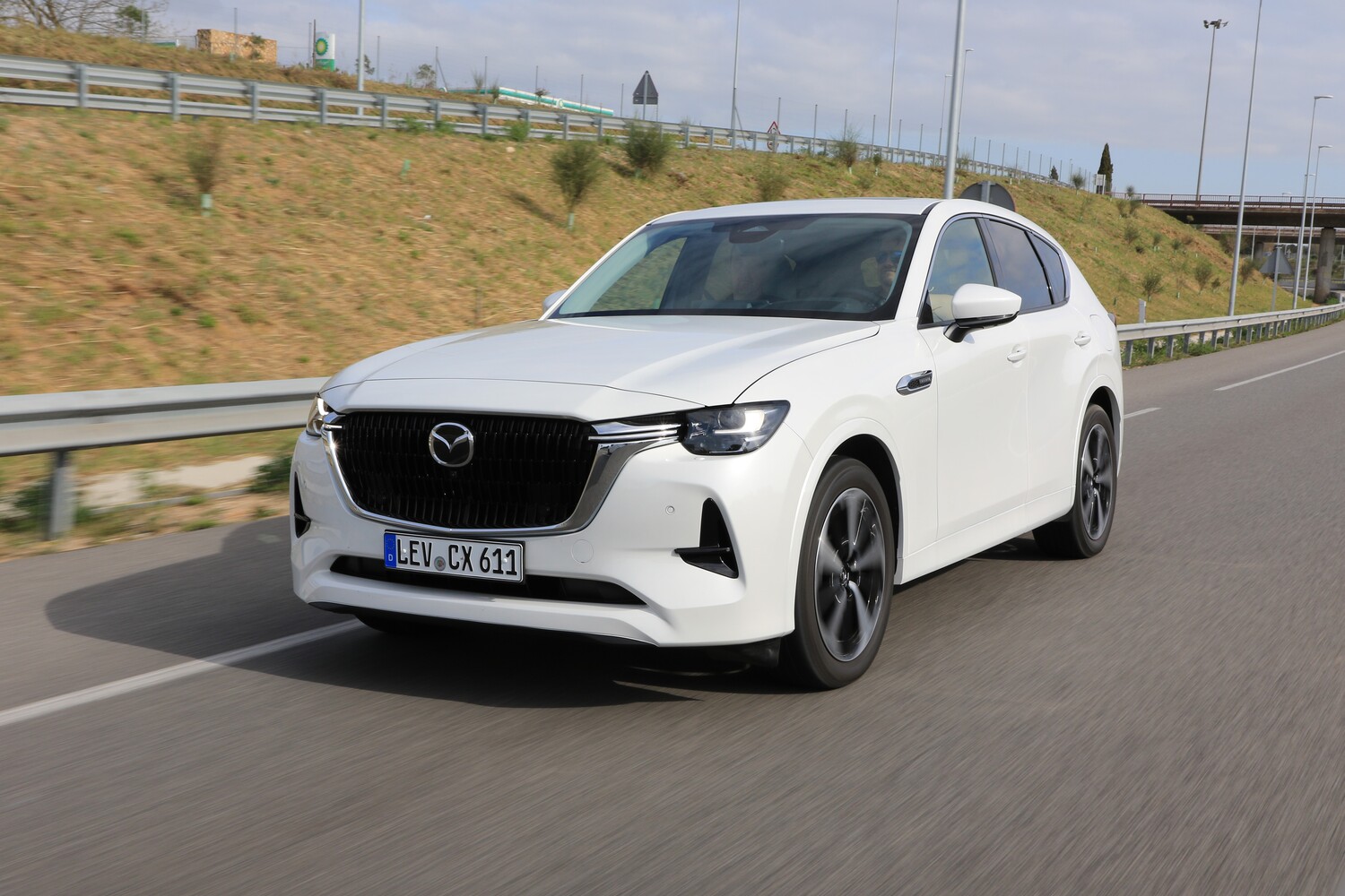 Koeajo: Mazda MX-60 – Mykistävä moottori