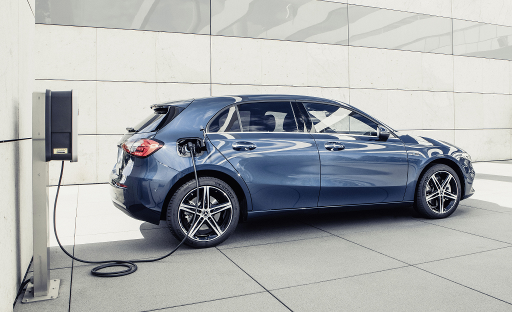 Hienoa Mercedes-Benz! Tällainen on ”Suomi-Mersun” plugin-hybridimalli A 250 e