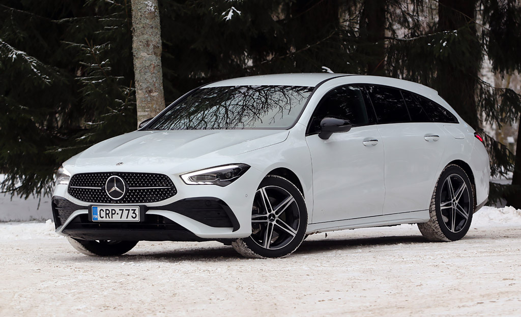 Koeajo: Mercedes-Benz CLA 250e – Iso lataushybridi pienessä paketissa