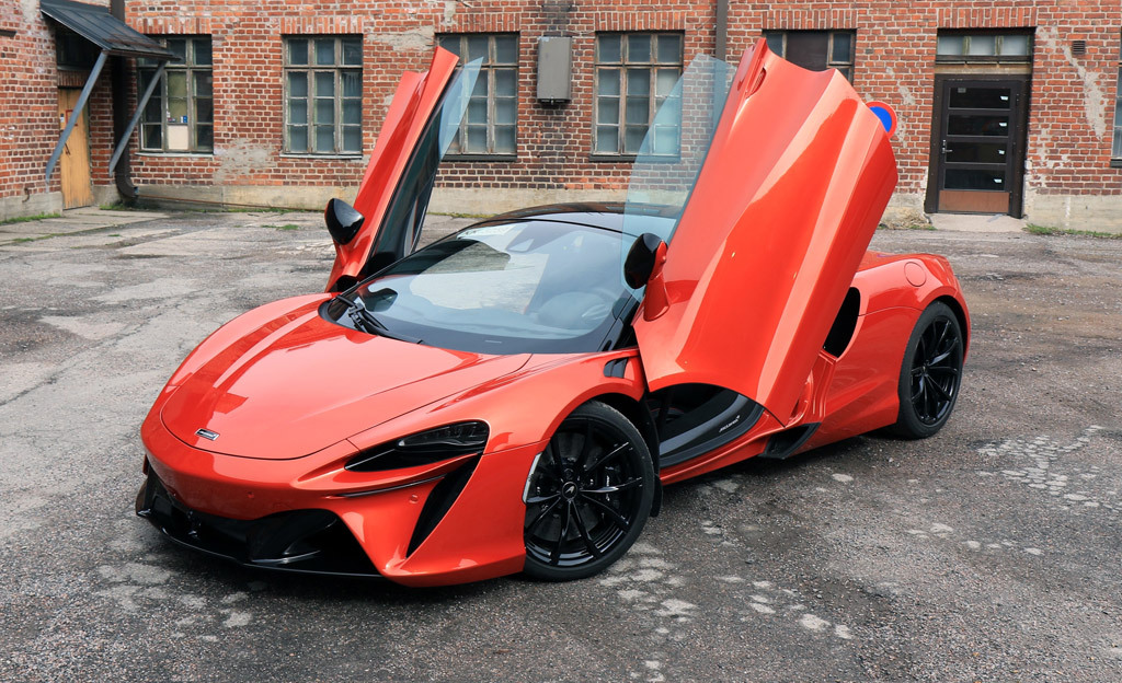 Koeajo: McLaren Artura – Superauto ja pieni kulutus