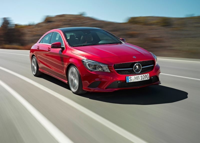 Autoesittely Mercedes-Benz CLA 2013