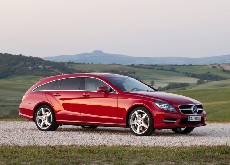 Autoesittely Mercedes-Benz CLS Shooting Brake 2013