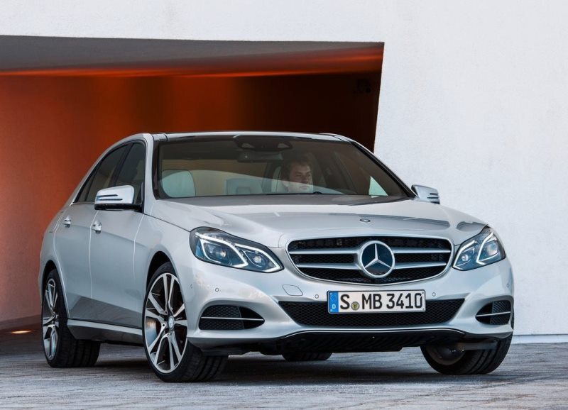 Autoesittely Mercedes-Benz E –sarja 2013