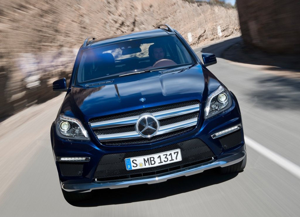 Autoesittely Mercedes-Benz GL 2013