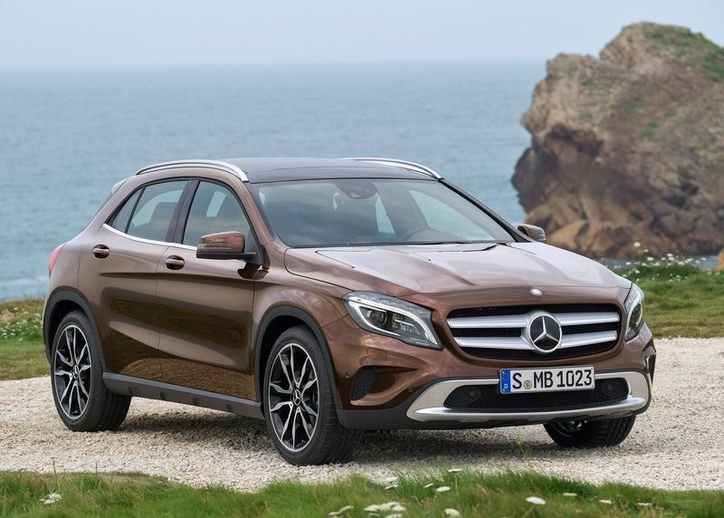 Autoesittely Mercedes-Benz GLA 2014