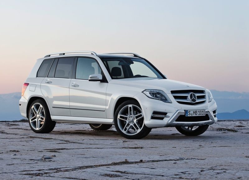 Autoesittely Mercedes-Benz GLK 2013