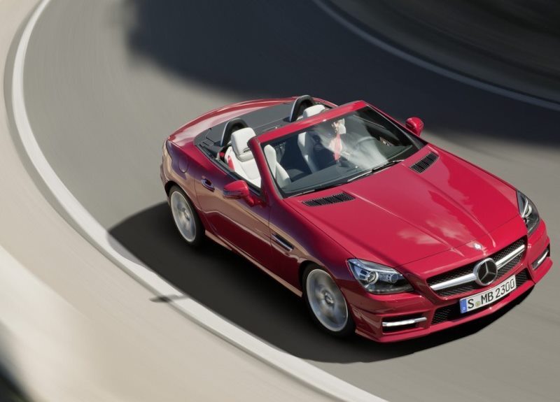 Autoesittely Mercedes-Benz SLK 2013