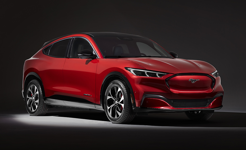 Jestas, mikä Mustang! Täyssähköisen Mustang Mach-E:n toimintamatka jopa 600 km