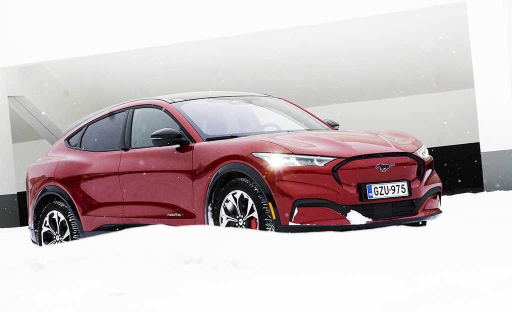 Ensifiilistelyssä Ford Mustang Mach-E – täyssähköinen napakymppi