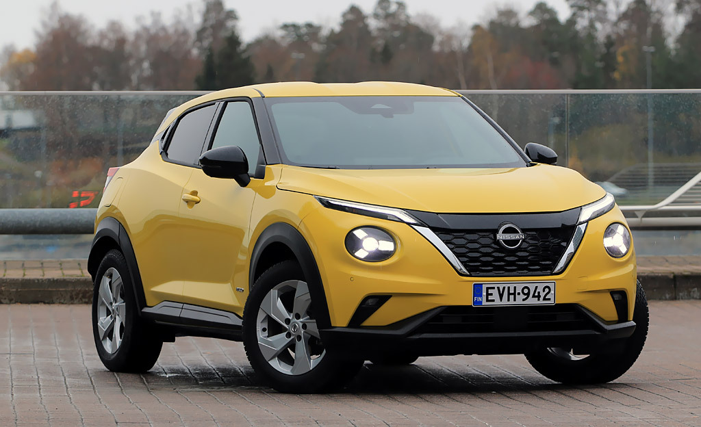 Koeajo: Nissan Juke Hybrid - Facelift näkyy varsinkin sisällä