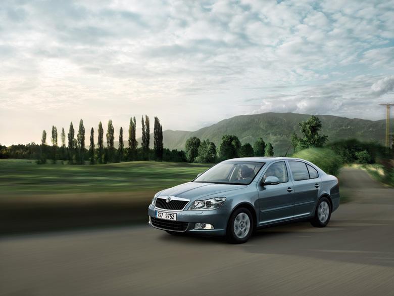 Autoesittely Skoda Octavia 2011