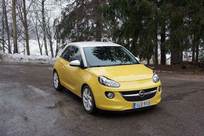 Autoesittely Opel Adam 2013