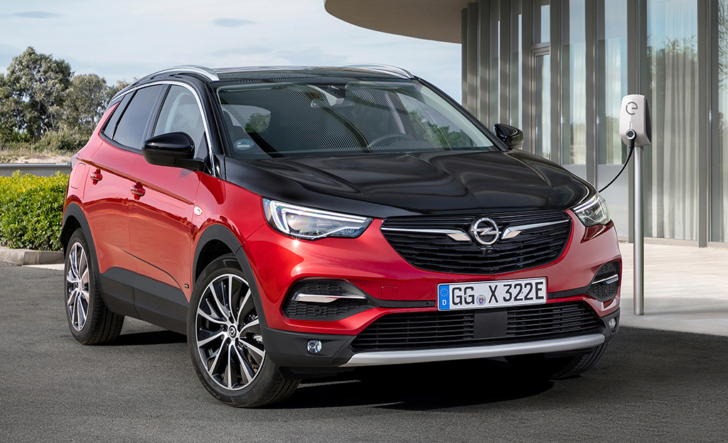 Opel Grandland X Hybrid4 – Opelin ensimmäinen plugin-hybridi