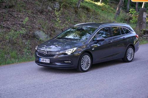 IL Koeajo: Opel Astra farmari tehokoneella on järkiauto
