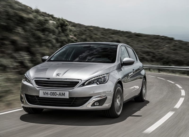 Autoesittely Peugeot 308 2013