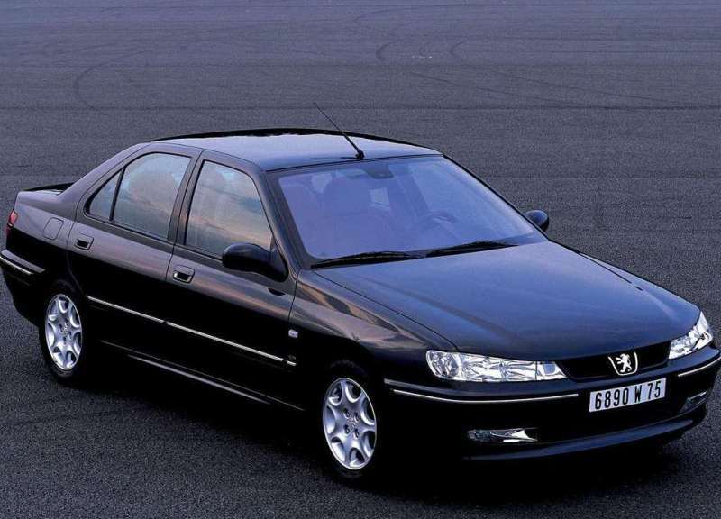 Autoesittely Peugeot 406 1995-2005
