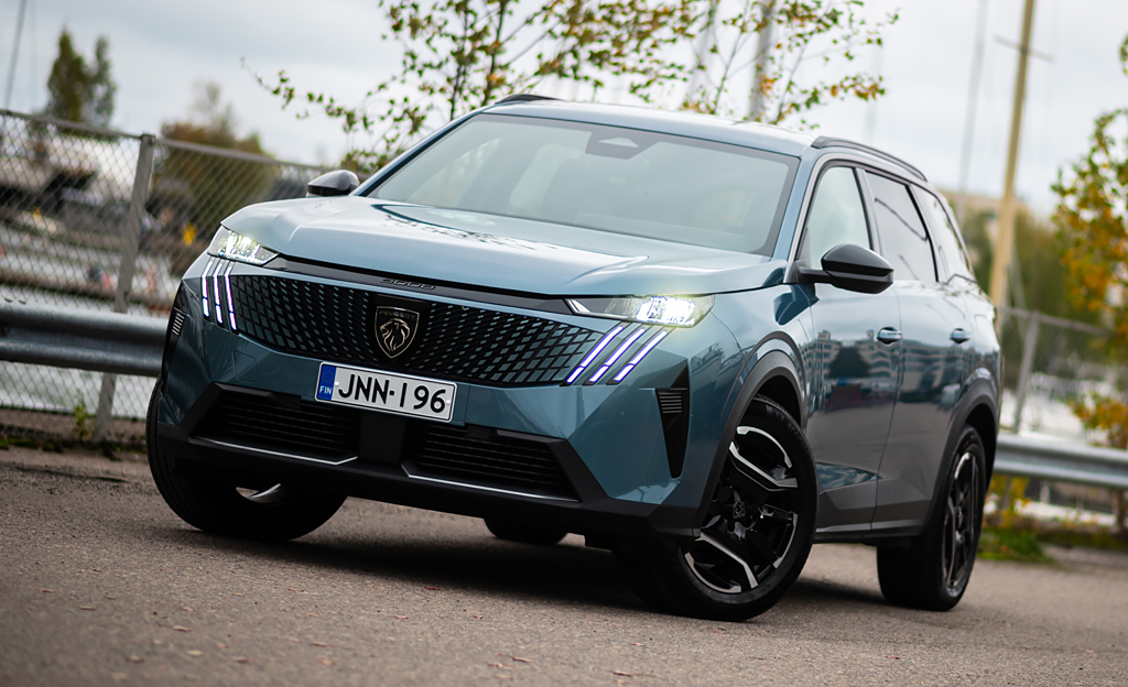 Koeajo: Peugeot E-5008 – Iso ja hyvä sähköauto