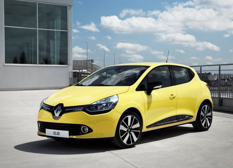 Autoesittely Renault Clio 2013