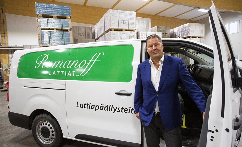 Romanoff Lattiat luottaa Opel Vivaroon – vaihto leasingiin toi huikean säästön autokuluihin