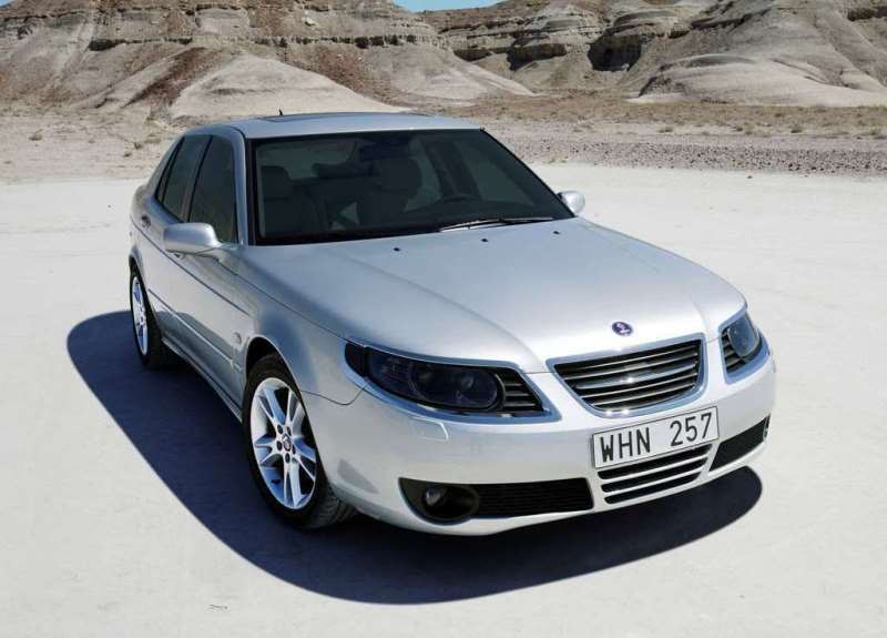 Autoesittely Saab 9-5 2001-2010