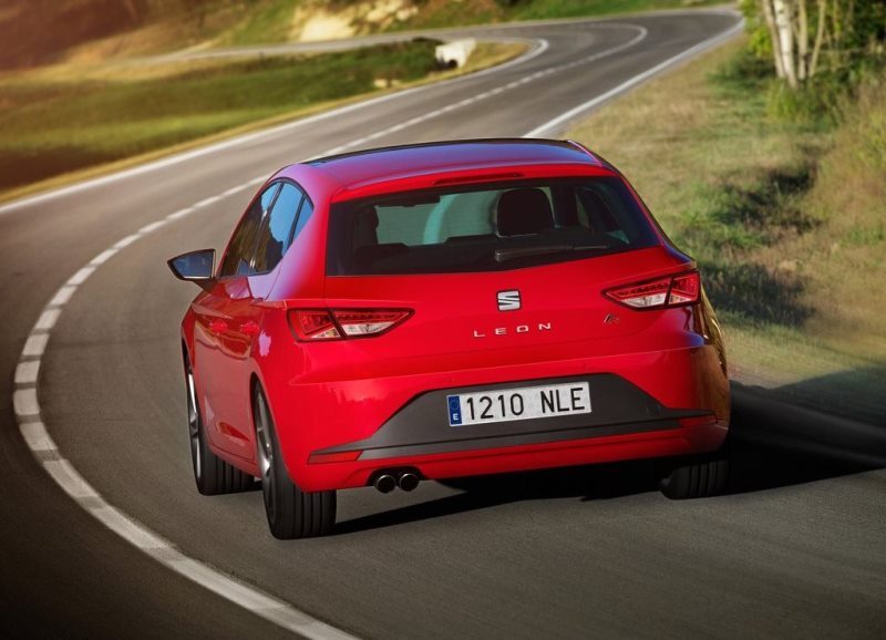 Autoesittely Seat Leon 2013