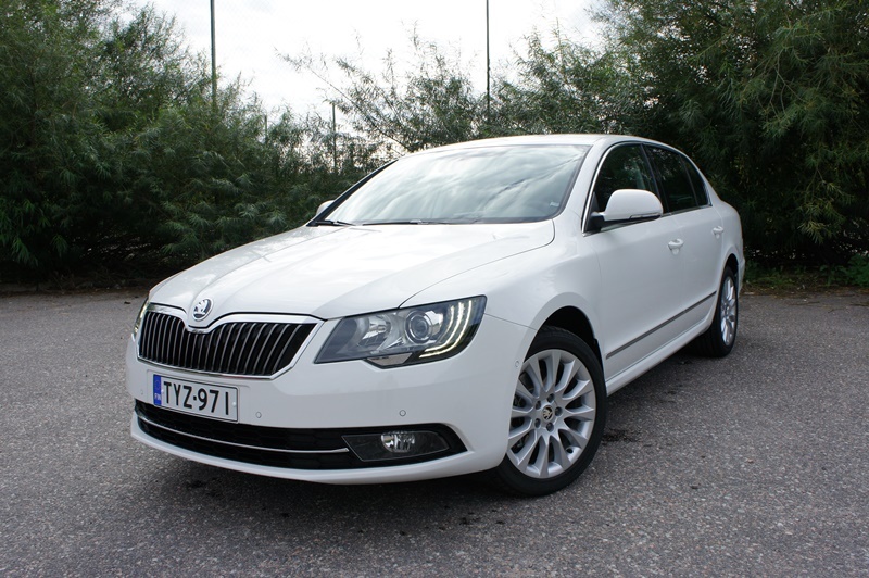 Koeajo Skoda Superb 2,0 TDI 140 Elegance DSG 2013