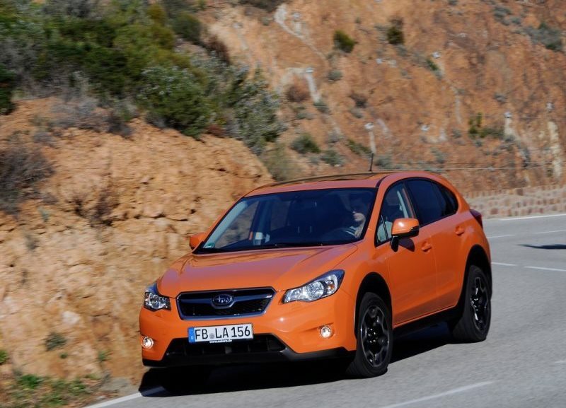 Autoesittely Subaru XV 2013